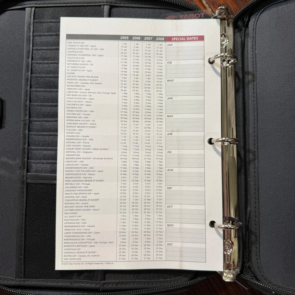 Dayrunner Planner 3 Ring 8x10 Black Zip Around Pockets Organizer Y2K